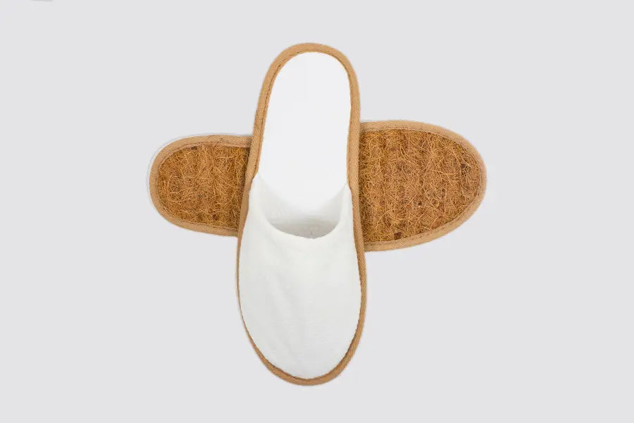 Babaco, closed-toe, white, size 28,5cm | Hotel slippers - image 2