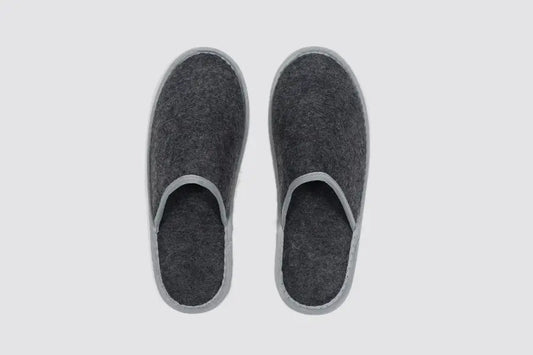 Chamonix, closed-toe, size 28,5cm, felt | Hotel slippers
