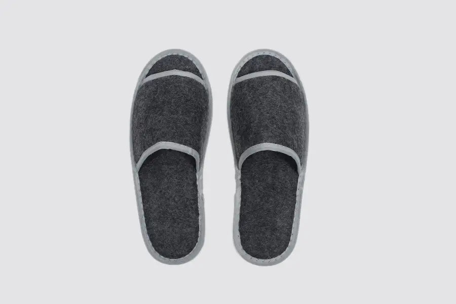 Chamonix, open-toe, size 28,5cm, felt | Hotel slippers