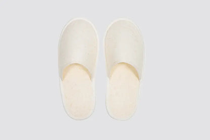 Camellia, closed-toe, natural-coloured, size 28,5 cm, sole made of sugar cane | Hotel slippers