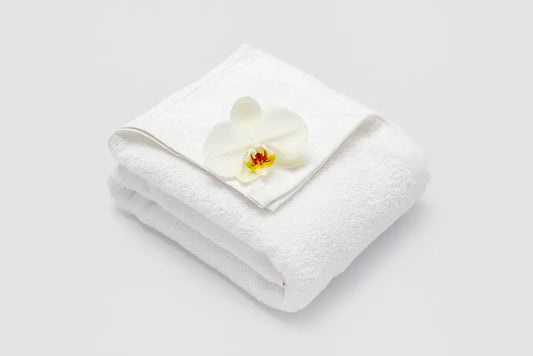 BASIS-LINE white cotton guest towel 30 x 50 cm, 400 gsm